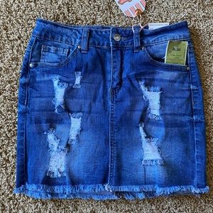 🍑Ripped Jean Skirt